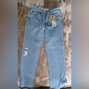 Levi wedgie straight fit women’s jeans